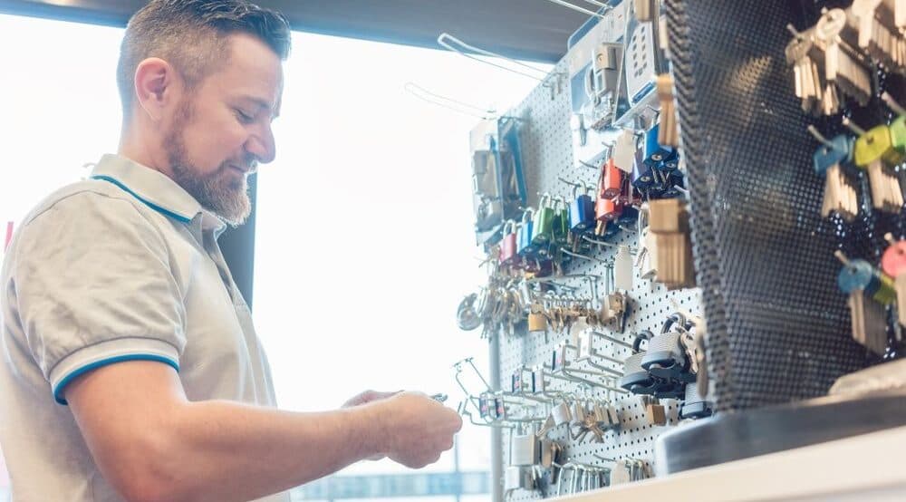Locksmith Workshop Aspect Ratio 1472 816