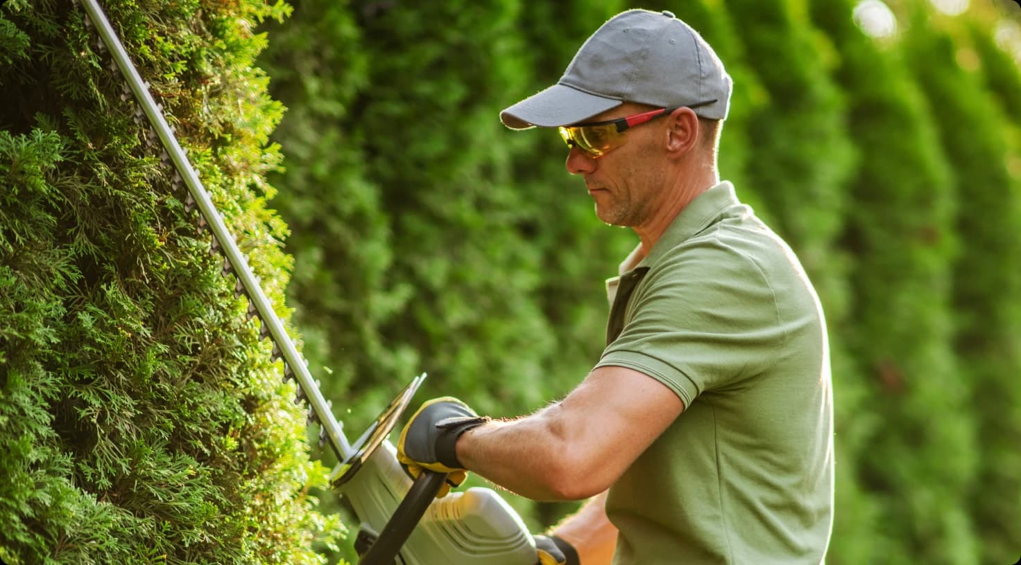 Garden Maintenance Worker
